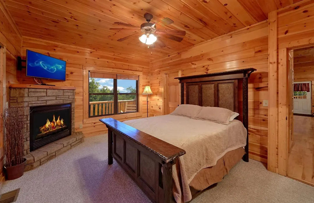 Private Theater Room Hot Tub Game Room-1